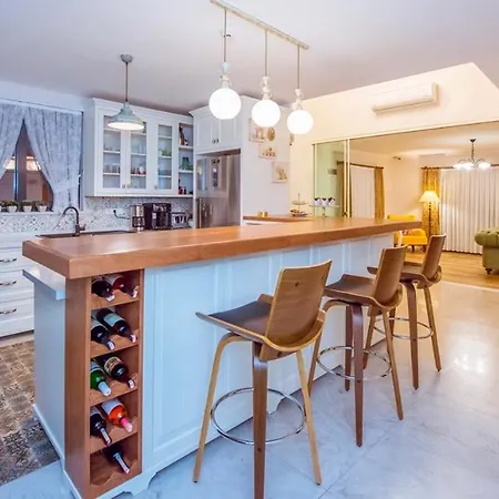 Villa Tn - (adults Only)